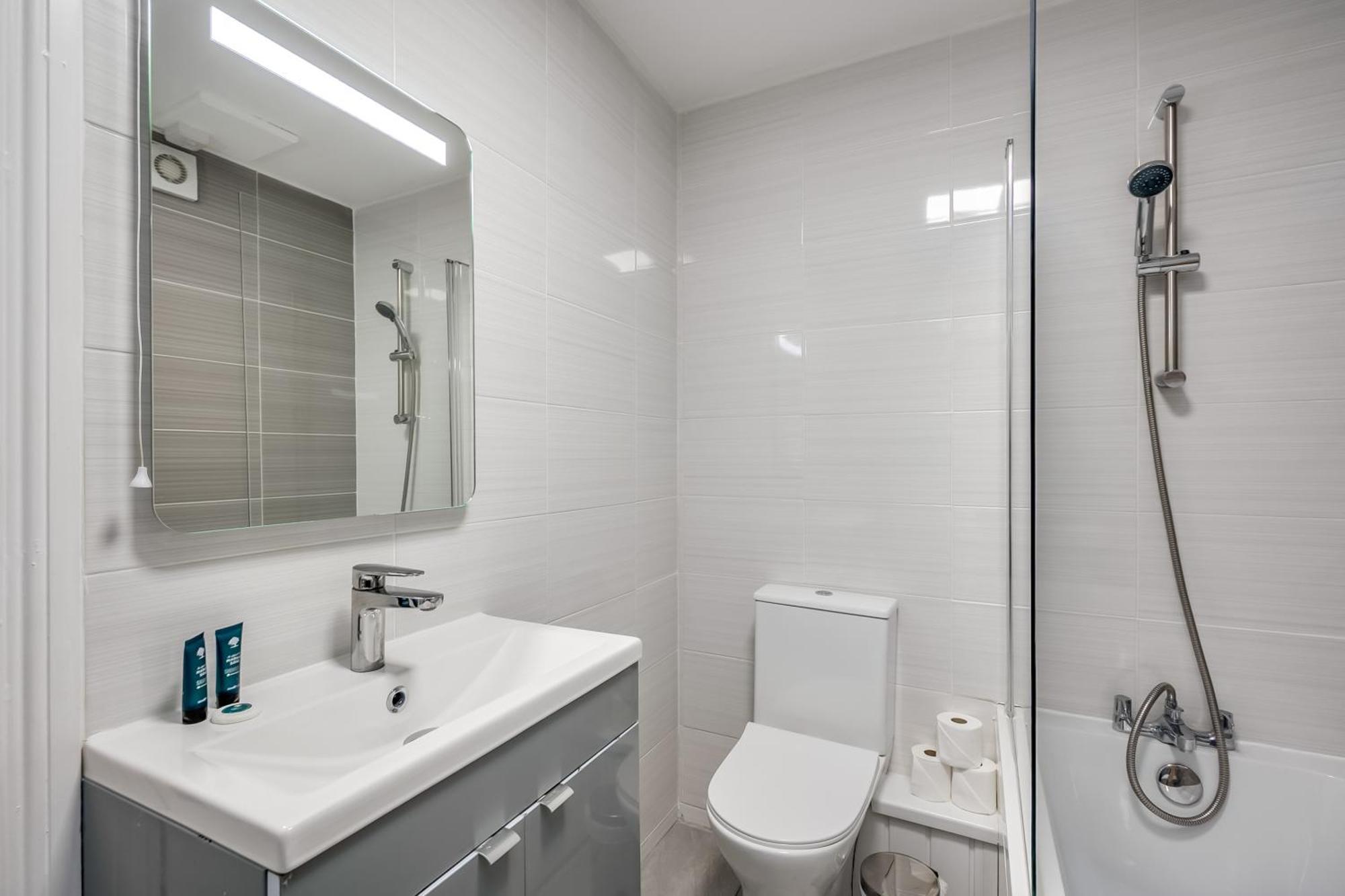 Central Belfast Apartments Queen'S Hideaway Ngoại thất bức ảnh
